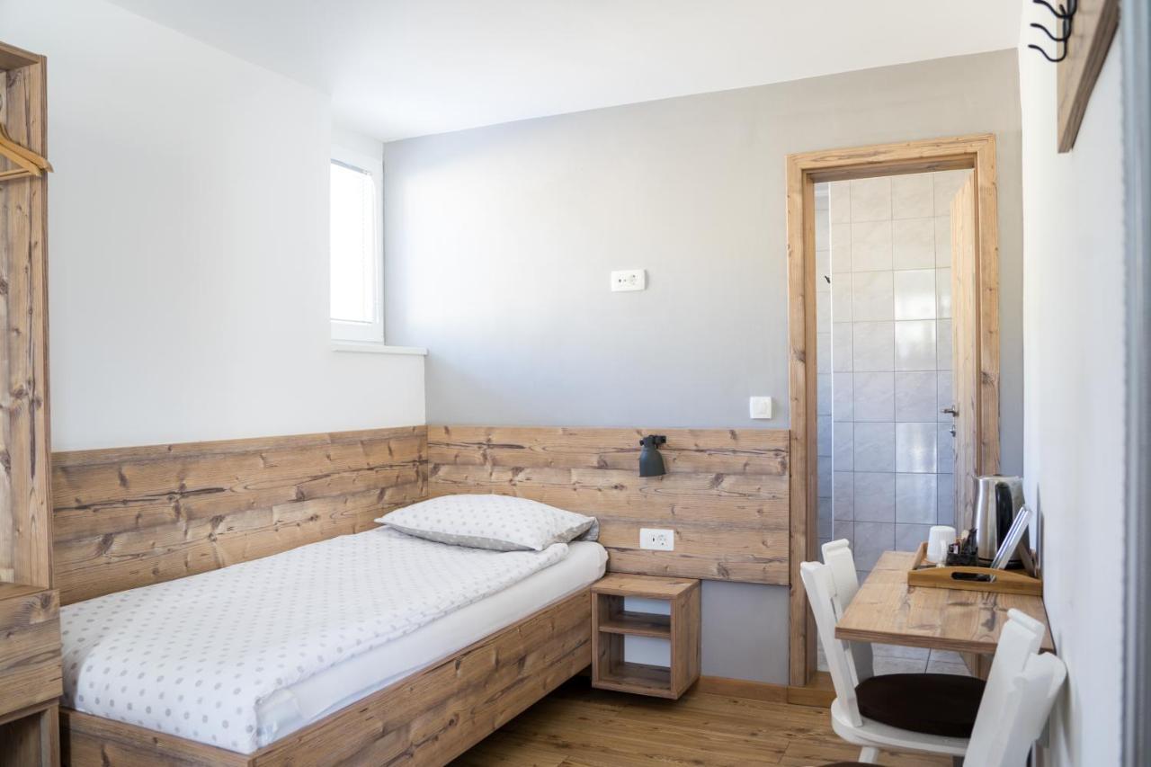 Hisa Poljana Rooms Prevalje Экстерьер фото