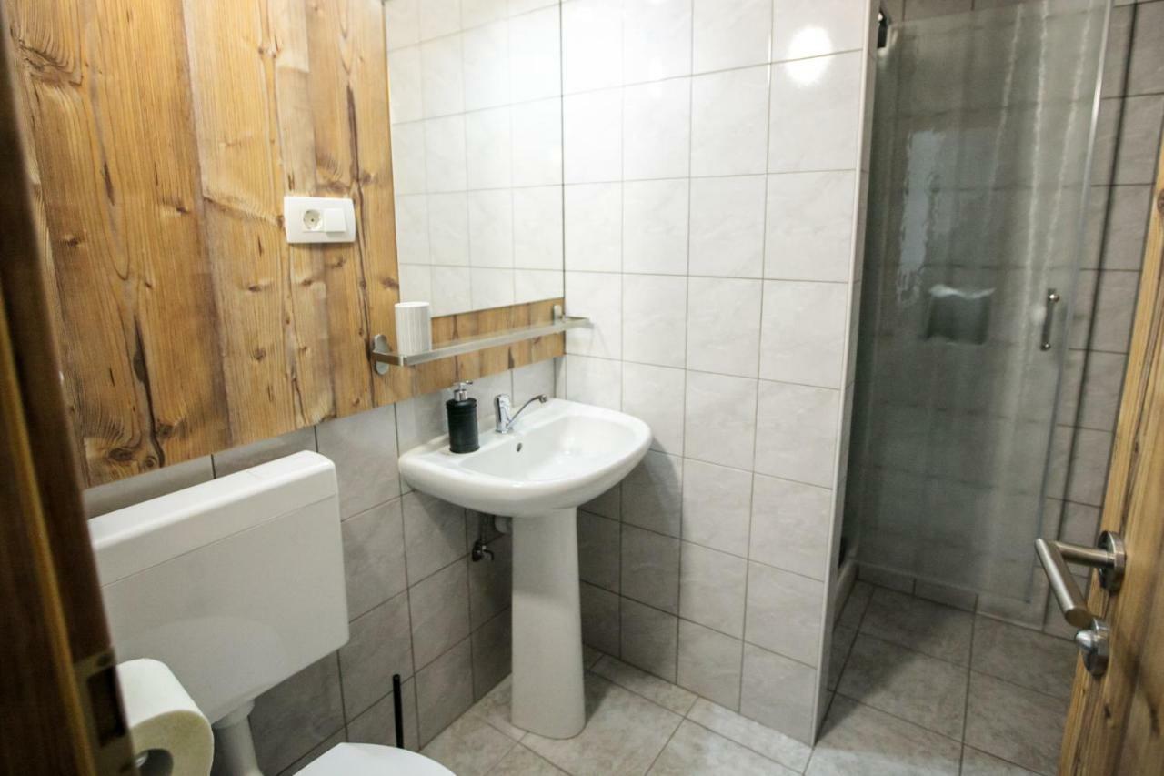Hisa Poljana Rooms Prevalje Экстерьер фото