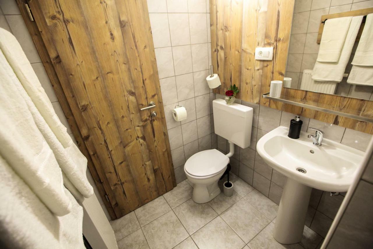 Hisa Poljana Rooms Prevalje Экстерьер фото